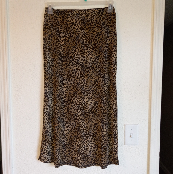 Susan Lawerence Dresses & Skirts - Leopard Print Skirt